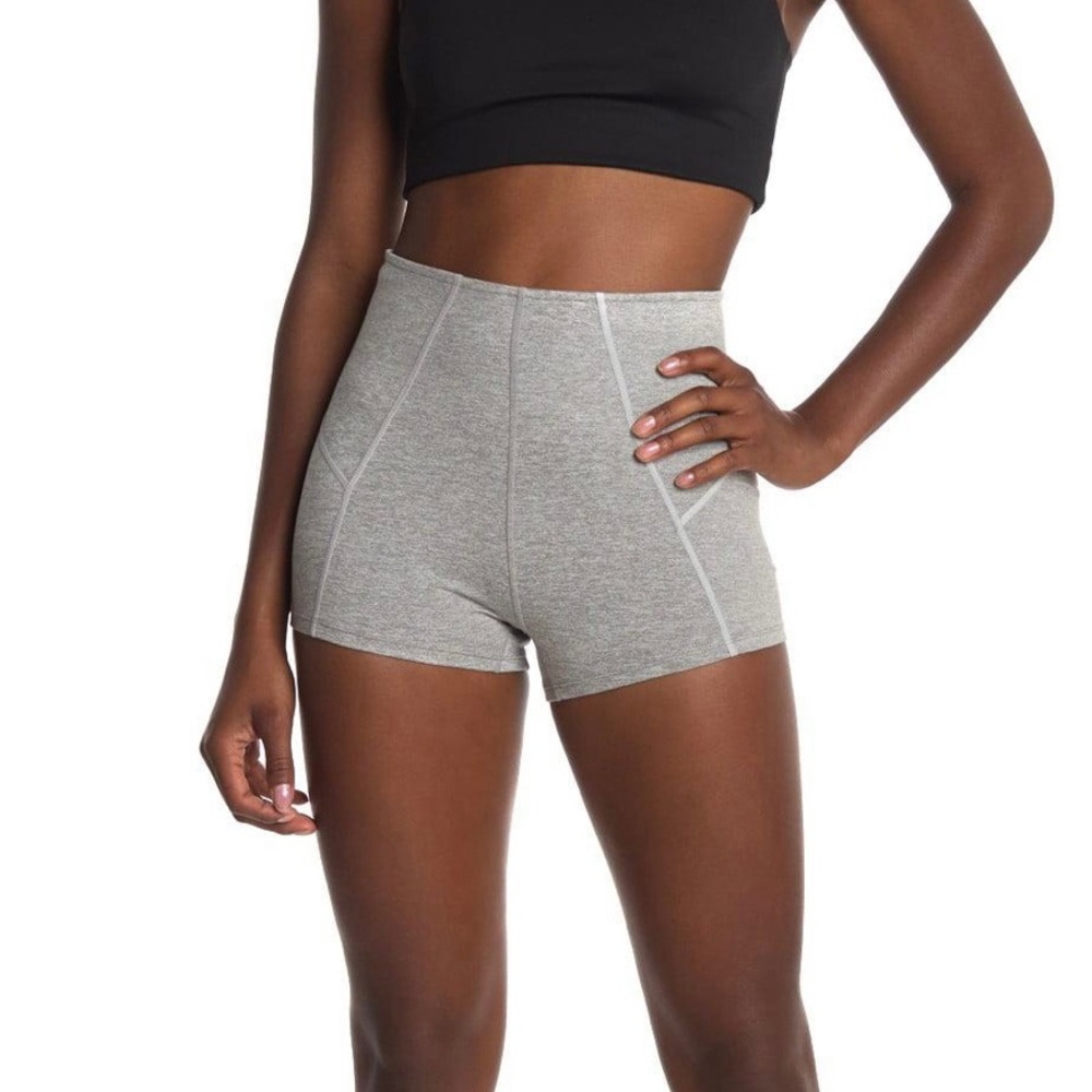 Free People Movement NWT “YOU’RE A PEACH” shorts 🍑